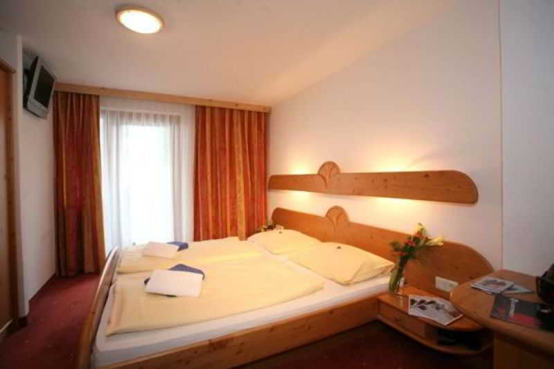 Hotel First Mountain ötztal 3*