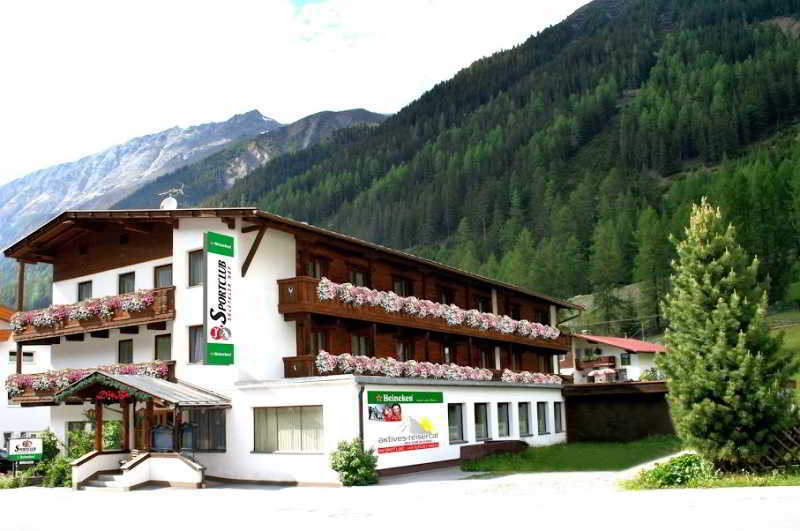 Hotel First Mountain ötztal 3*